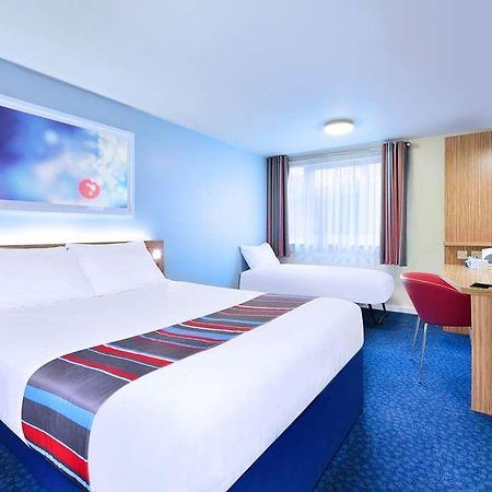 Travelodge Newcastle Central Pokój zdjęcie